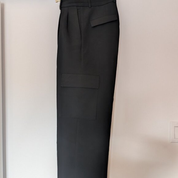 Aritzia wide leg cargo pants - Picture 2 of 3